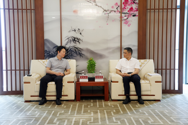 1753337902810510vYLD.jpg 701A1769.JPG