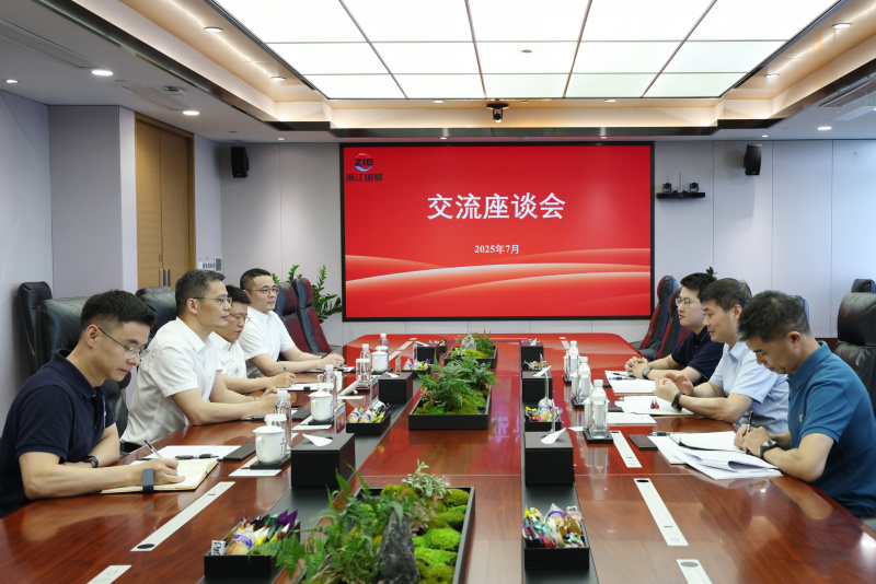 1753412345214179VNA5.jpg 701A1904.JPG