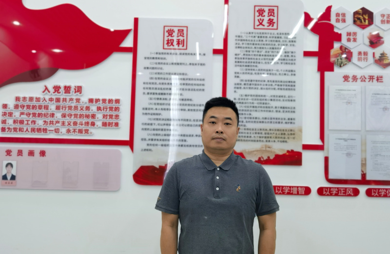 17536746279317537xse.jpg 嚴(yán)海波.jpg