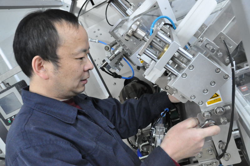 17536836343328286uQ5.jpg 章雪松.JPG