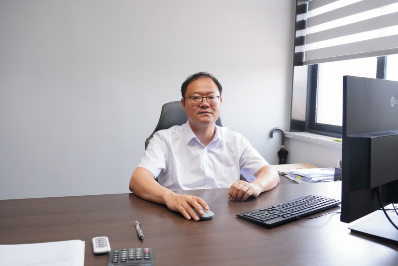 齊活了，優(yōu)秀共產(chǎn)黨員 李忻.jpg