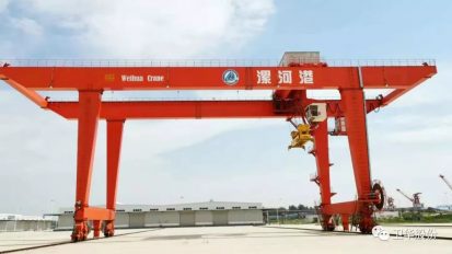   衛(wèi)華起重，飛天入海！
